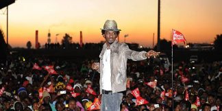 वेविन' फ्लैग: अनौपचारिक गीत जिसने फीफा विश्व कप 2010 को हिला दिया!  