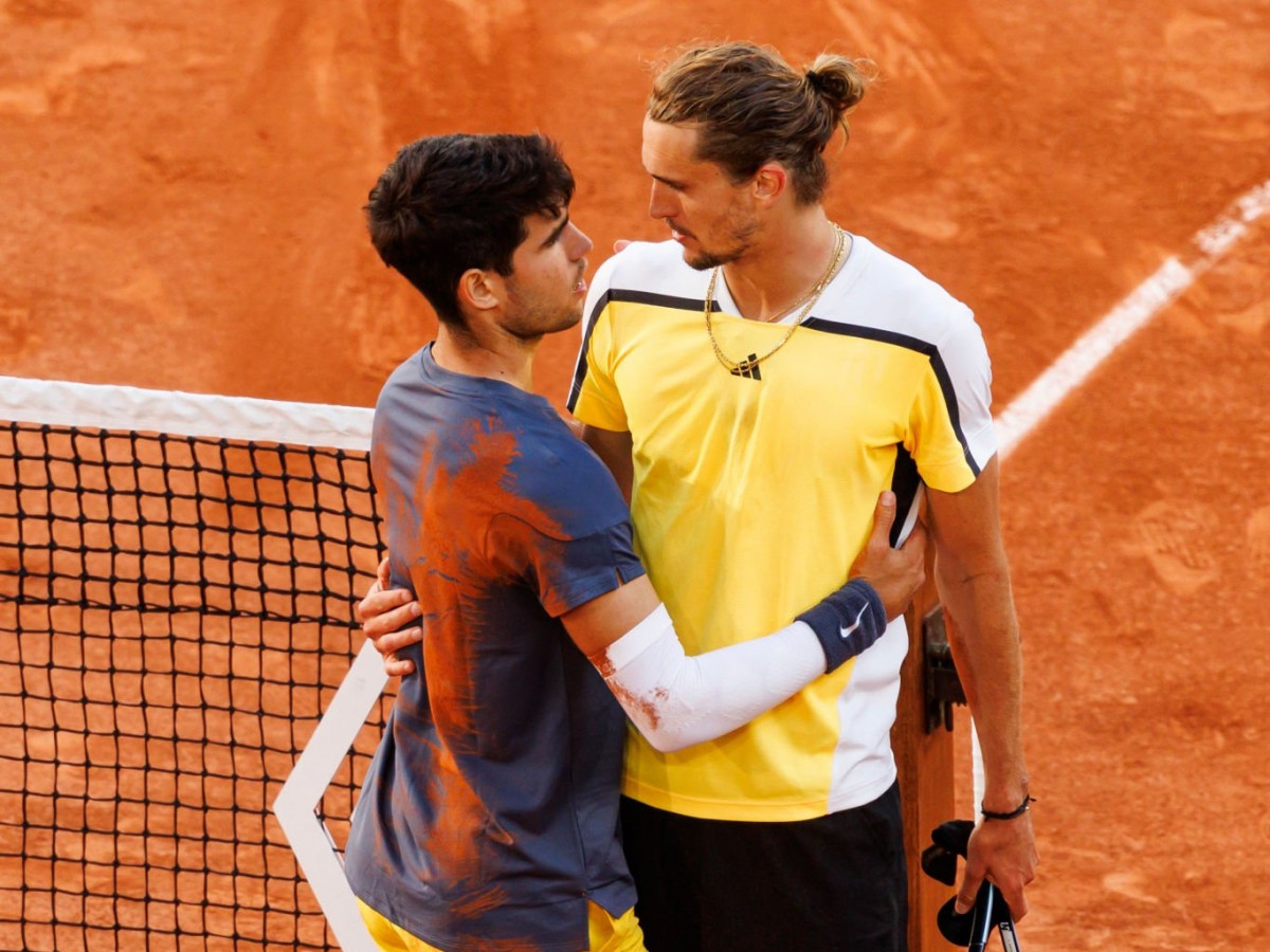 Carlos Alcaraz Triumphs in Dramatic French Open Final Against Alexander Zverev  