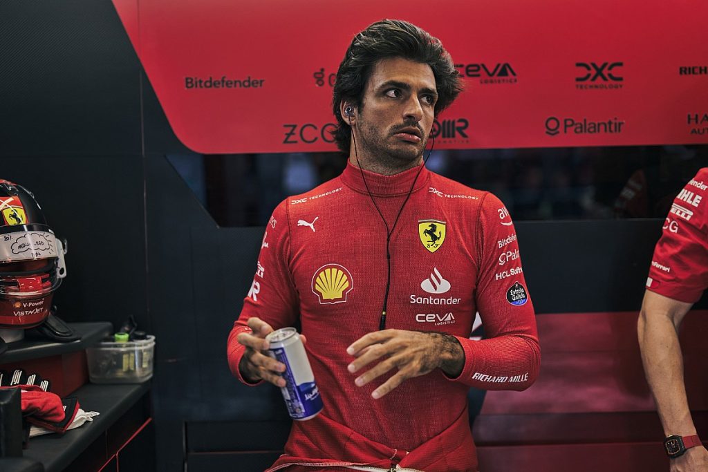 Carlos Sainz Jr जल्द ही अपने F1 के भविष्य को लेकर लेंगे फैसला  