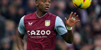 Jhon Duran को साइन करेगा मैनचेस्टर यूनाइटेड, निगोसिएशन जारी  