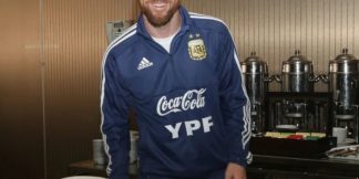 Lionel Messi ने खास तरीके से मनाया जन्मदिन, पत्नी ने शेयर की फैमिली फोटो  