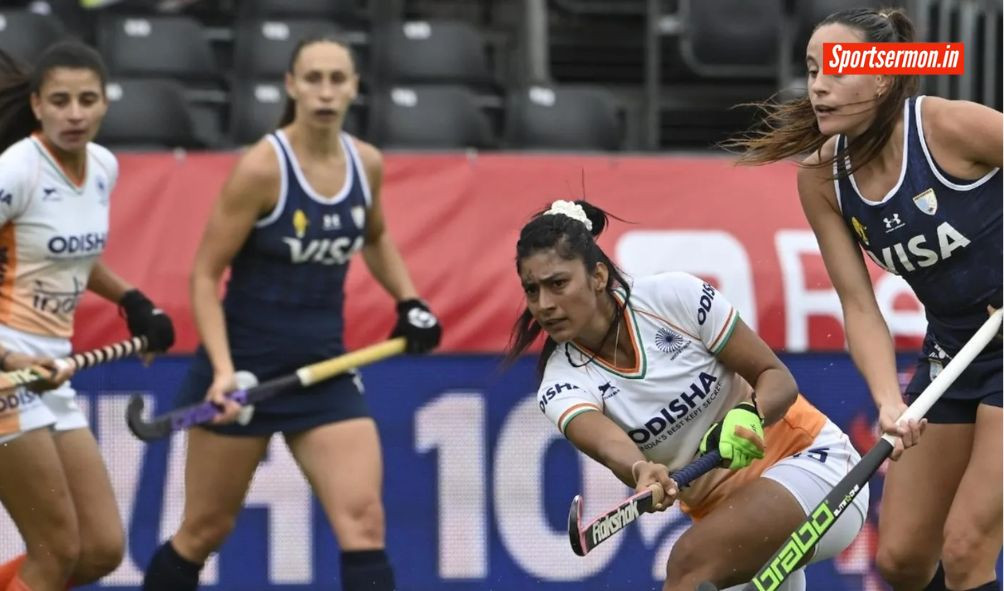 मिडफील्डर Manisha Chauhan ने कहा कि भारत के लिए पदार्पण एक 'स्वप्निल क्षण' था  