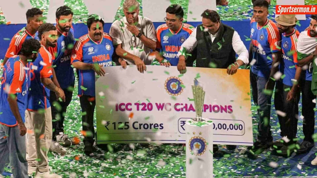 Indian Team में कैसे बांटी जाएगी 125 करोड़ की Prize Money? कितना कटेगा टैक्स?  