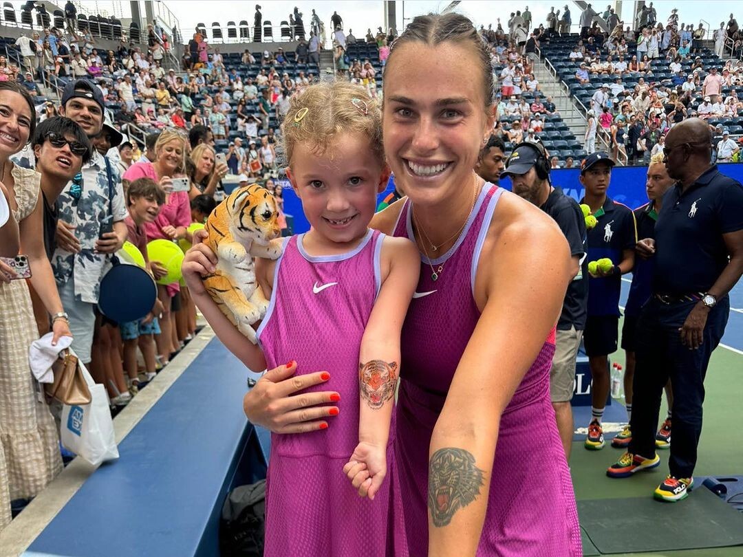 Aryna Sabalenka Shares Heartwarming Moment with Young Fan at US Open 2024  