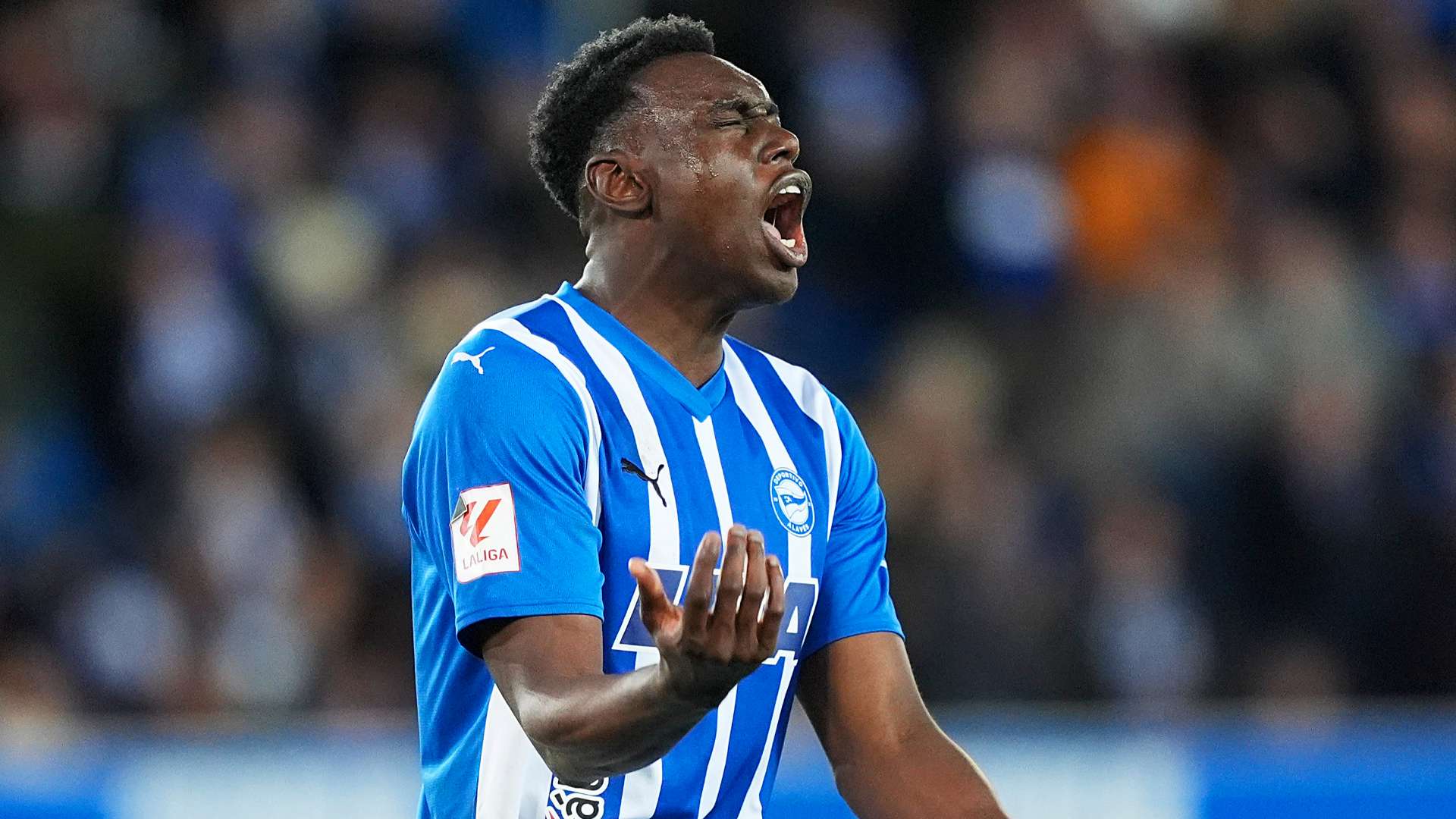 Omorodion completes £13m transfer after Chelsea deal collapsed  