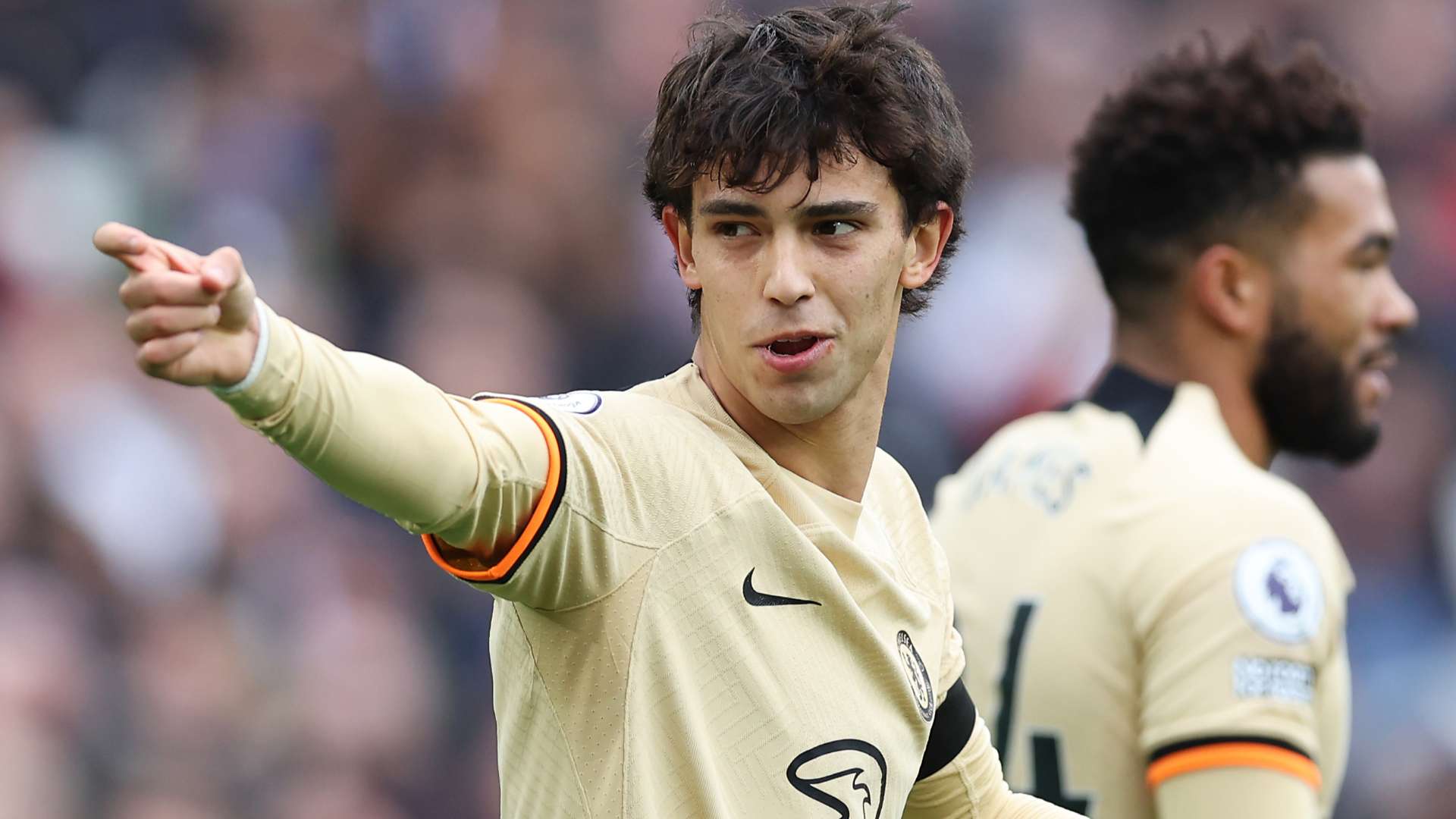 Felix's Chelsea comeback?! Blues in bombshell transfer talks  