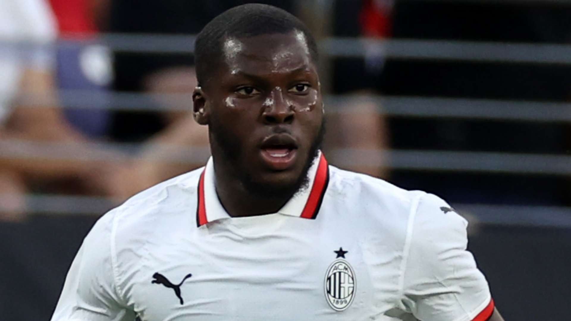 📽️ | USMNT star Musah takes on crossbar challenge at Milan!  