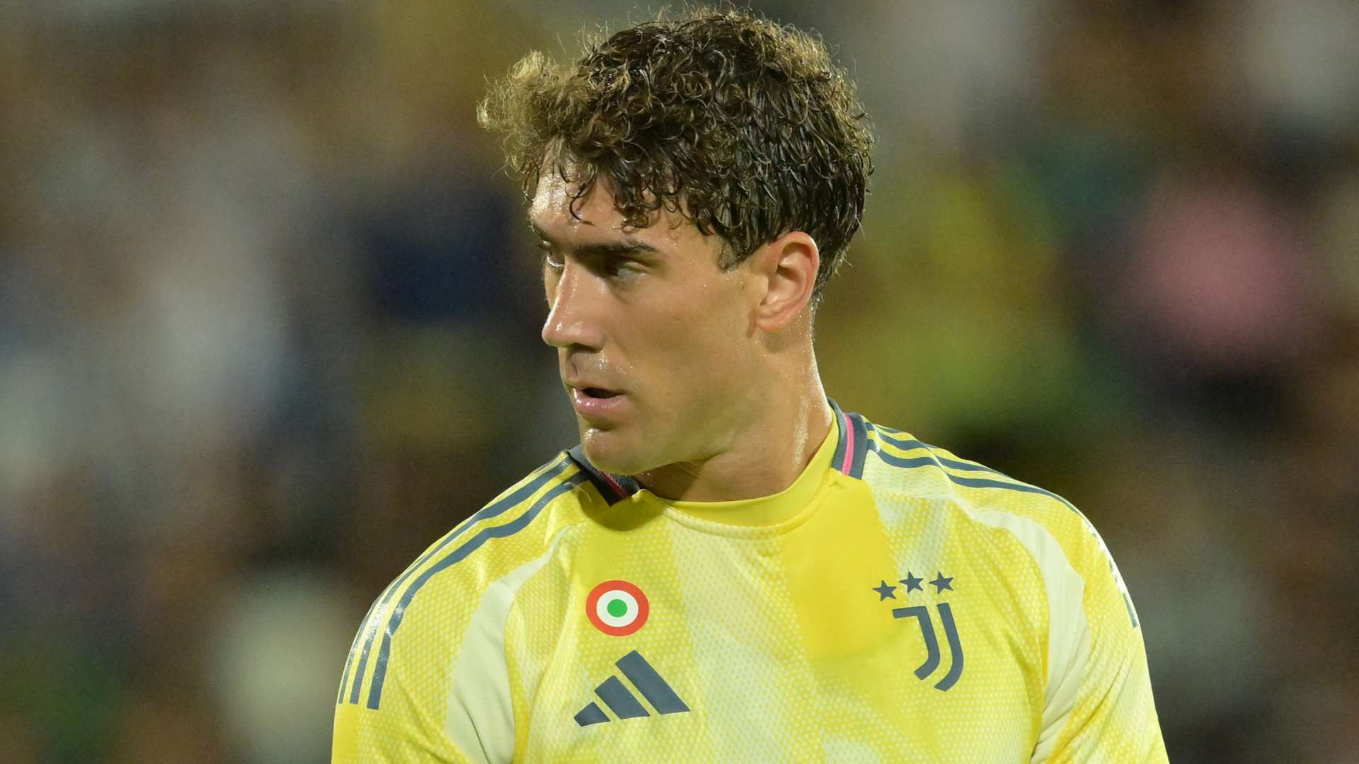 ‘Not worthy’ - Vlahovic told he doesn’t measure up to Ronaldo  