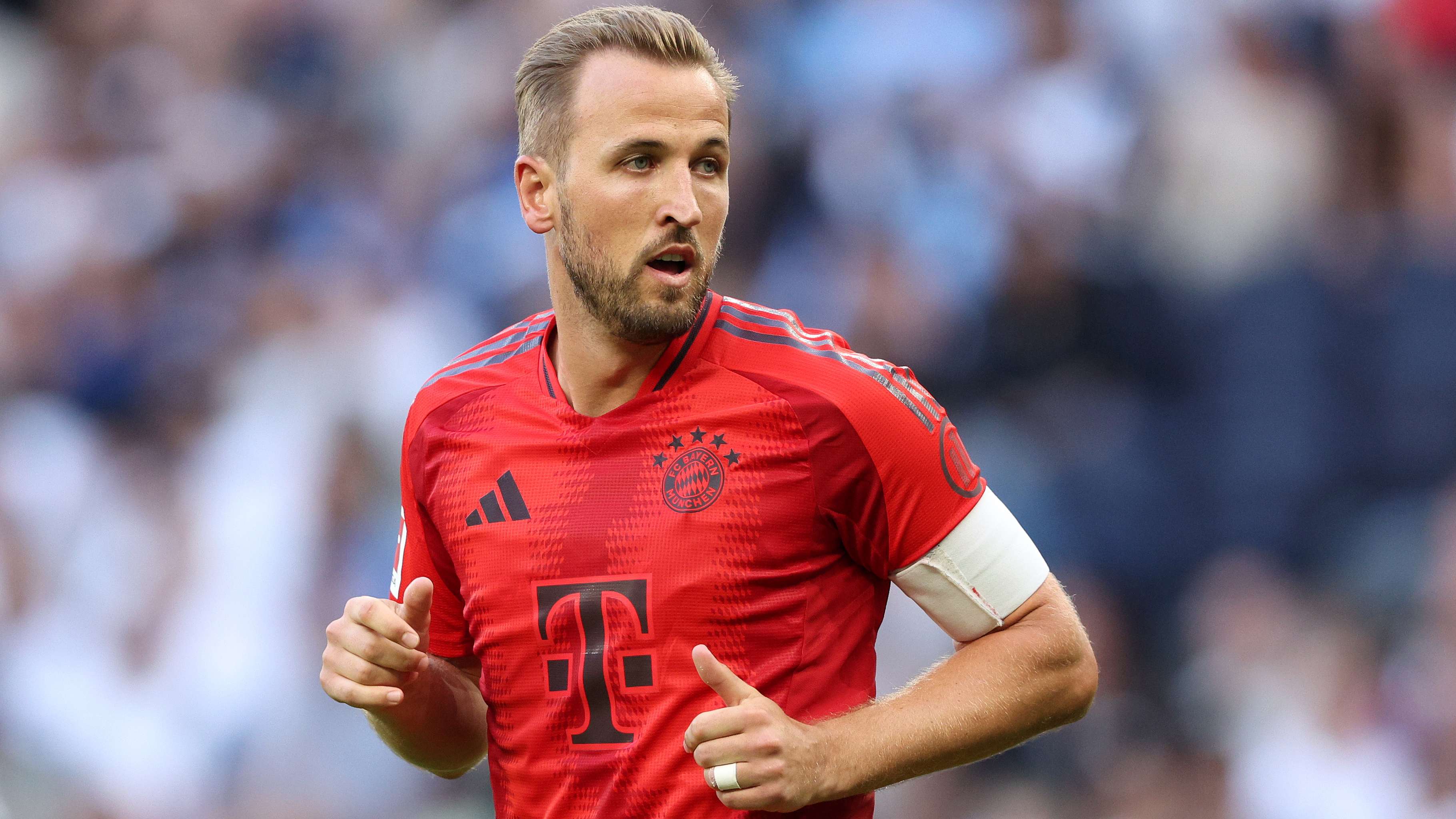 Kane gives verdict on working under Kompany at Bayern  