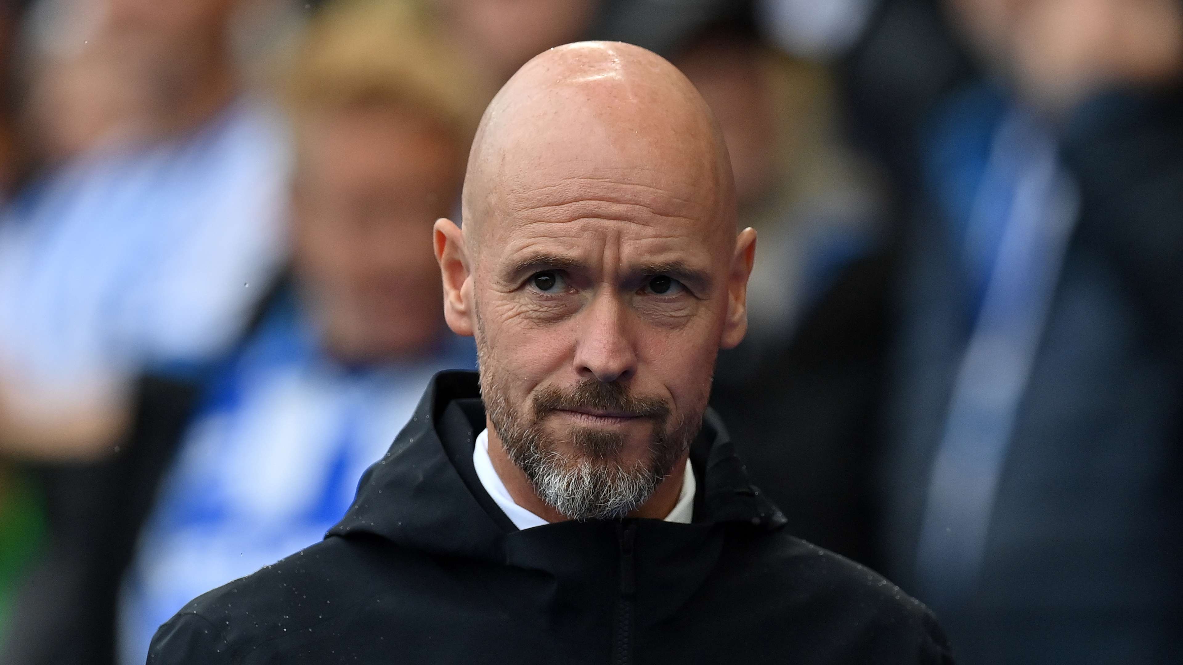 Ten Hag under 'awful lot of pressure', says Neville  
