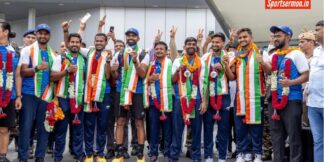 Paris Olympics 2024 से लौटने पर PR Sreejesh का गर्मजोशी से स्वागत हुआ  