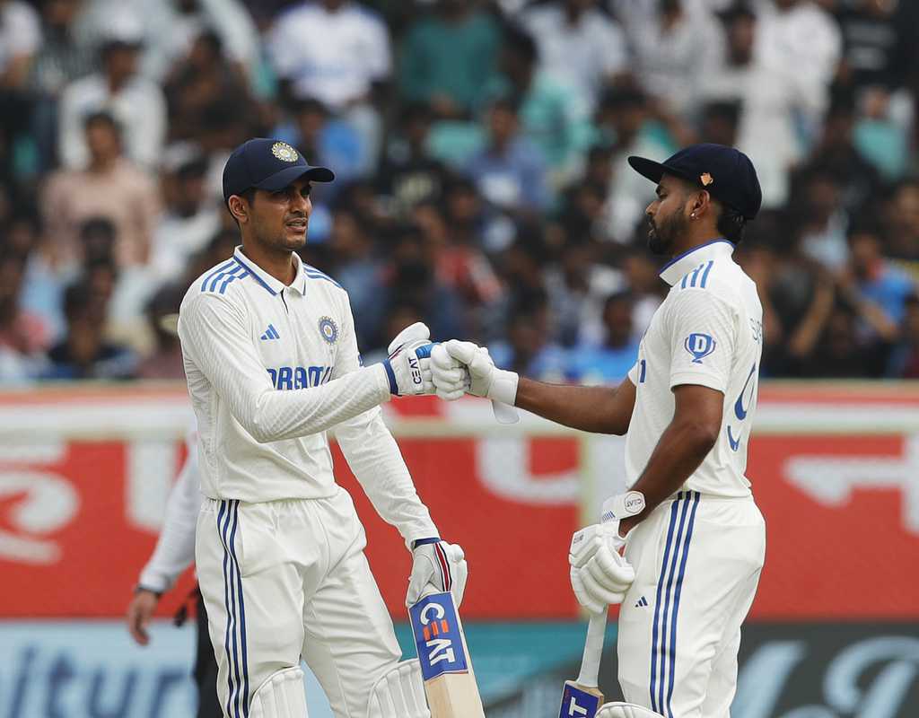Shubman Gill, Shreyas Iyer, Ruturaj Gaikwad to lead teams in Duleep Trophy   Shubman Gill, Shreyas Iyer, Ruturaj Gaikwad to lead teams in Duleep Trophy