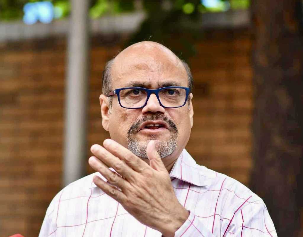 BCB director resigns following change in government BCB director resigns following change in government
