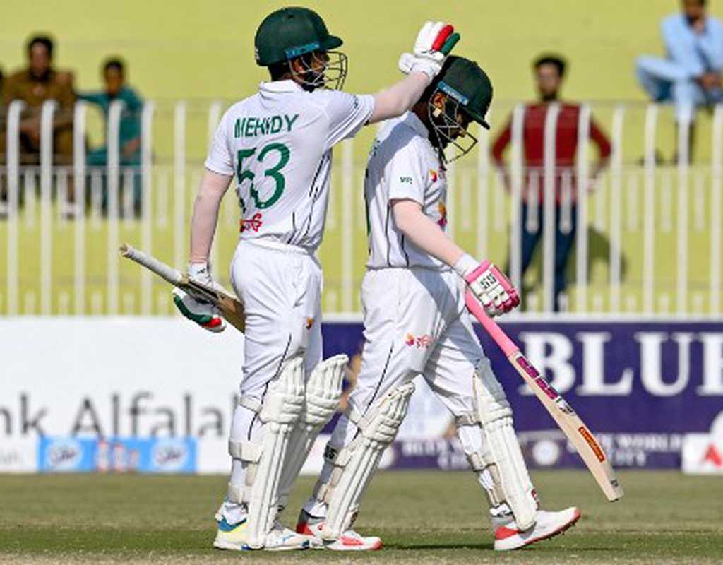 Mushfiqur puts Bangladesh in driver's seat in Rawalpindi   Mushfiqur puts Bangladesh in driver's seat in Rawalpindi