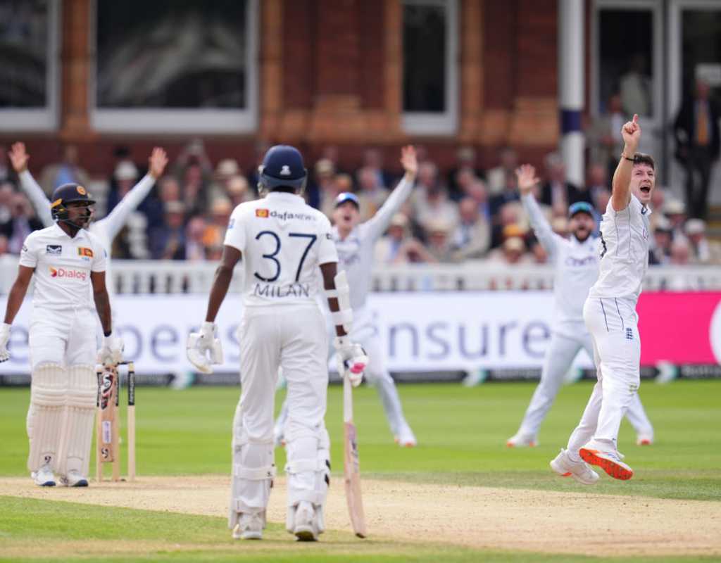England seamers leave Sri Lanka in tatters  