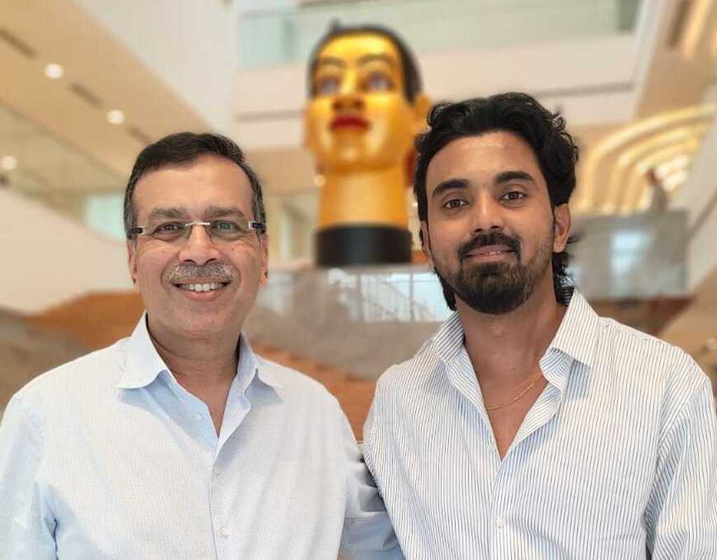 KL Rahul meets LSG owner Sanjiv Goenka as IPL retention talks gain momentum   KL Rahul meets LSG owner Sanjiv Goenka as IPL retention talks gain momentum
