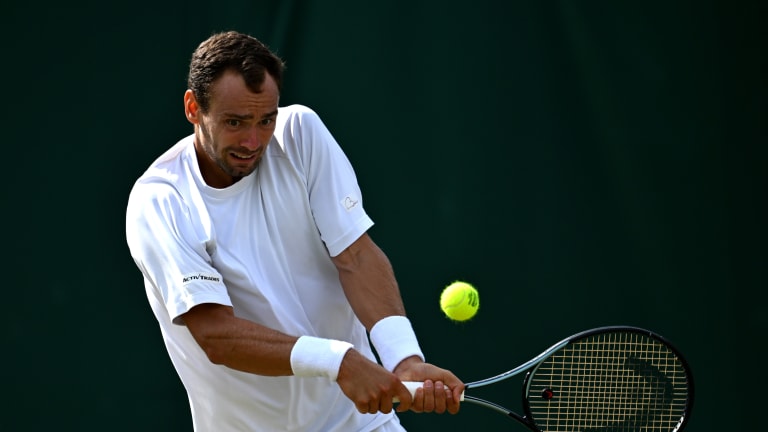 Rafael Nadal’s 2005 Roland Garros winning shirt sold in auction for over $100,000  