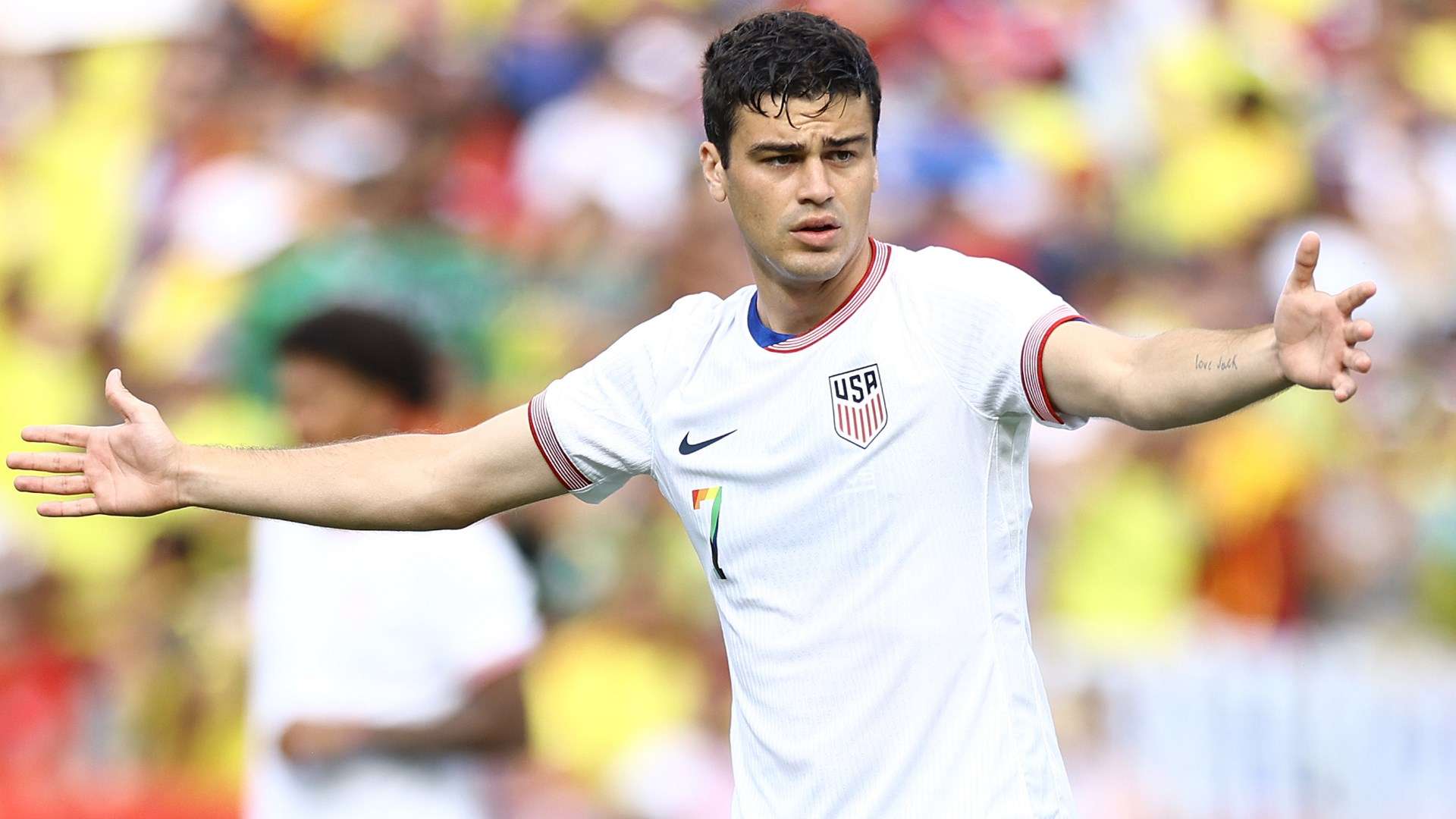 Reyna departs USMNT camp with groin injury, replaced by Cowell  