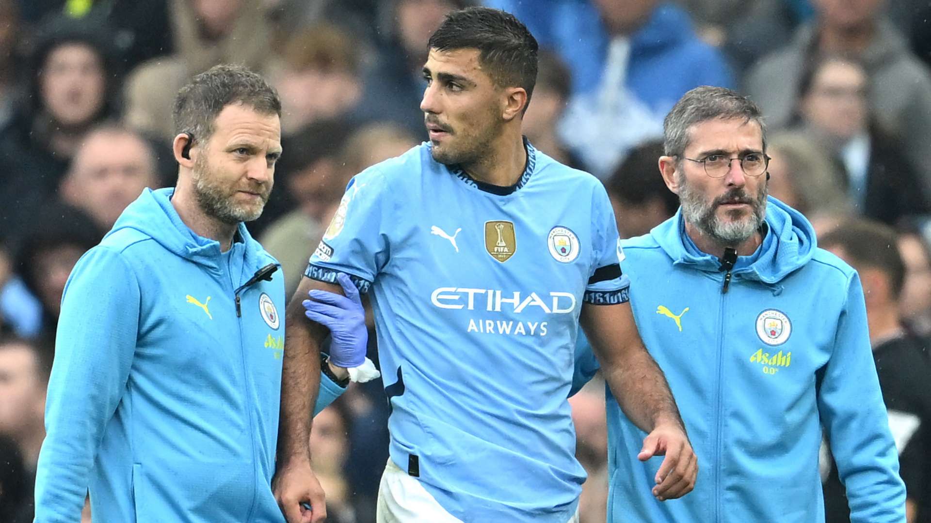 Man City lose Rodri to worrying injury against Arsenal   Man City lose Rodri to worrying injury against Arsenal