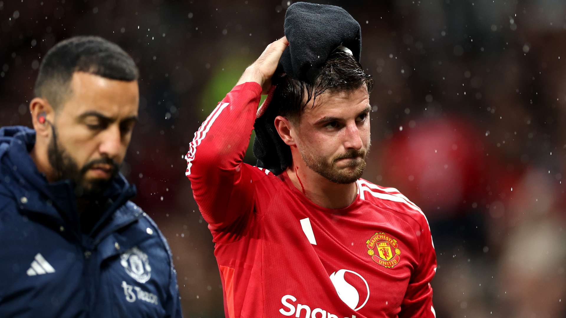 Man Utd star Mount gives update after horror head injury  