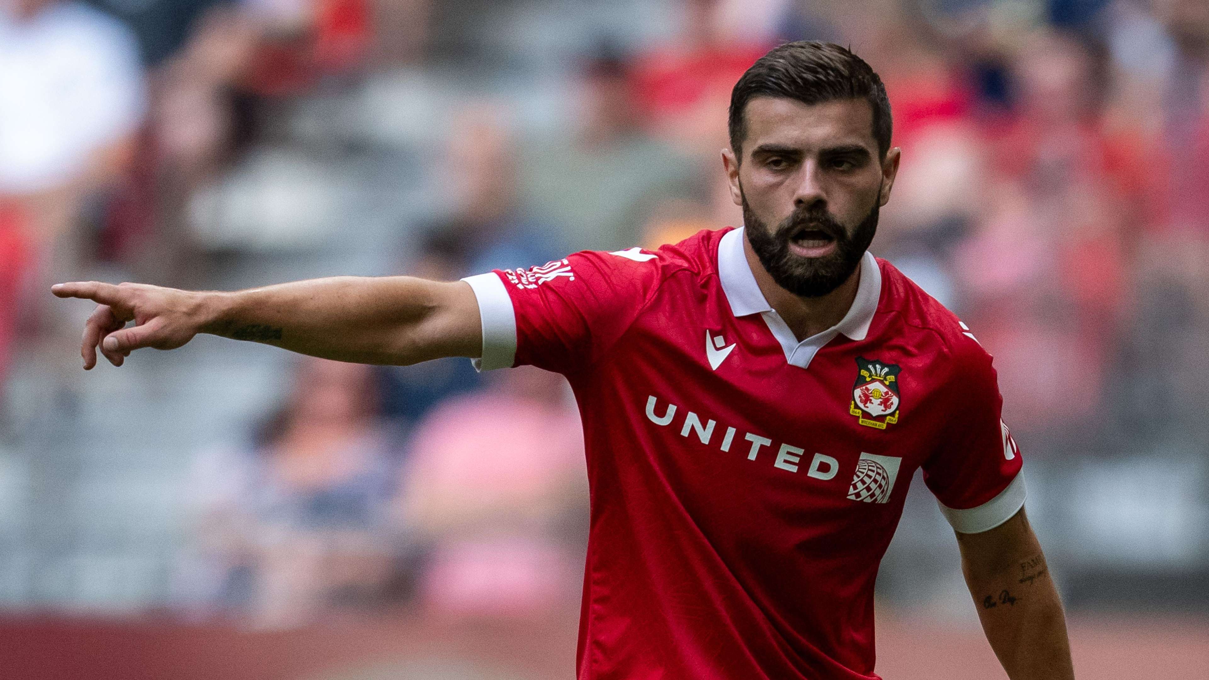 Wrexham go top! Classy Lee & Palmer score in easy win  