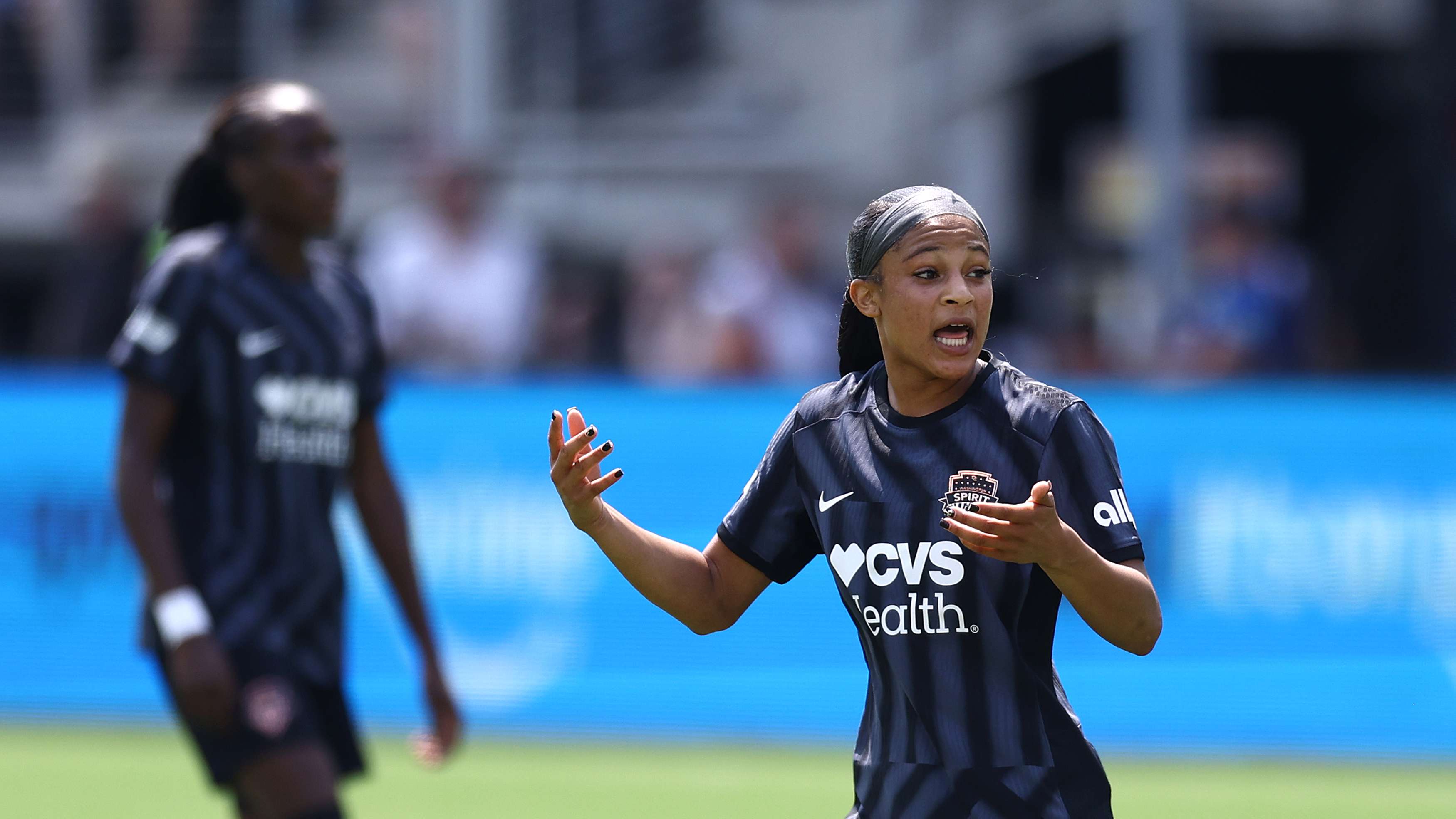 Rookie midfielder Bethune ruled out rest of NWSL season   Rookie midfielder Bethune ruled out rest of NWSL season