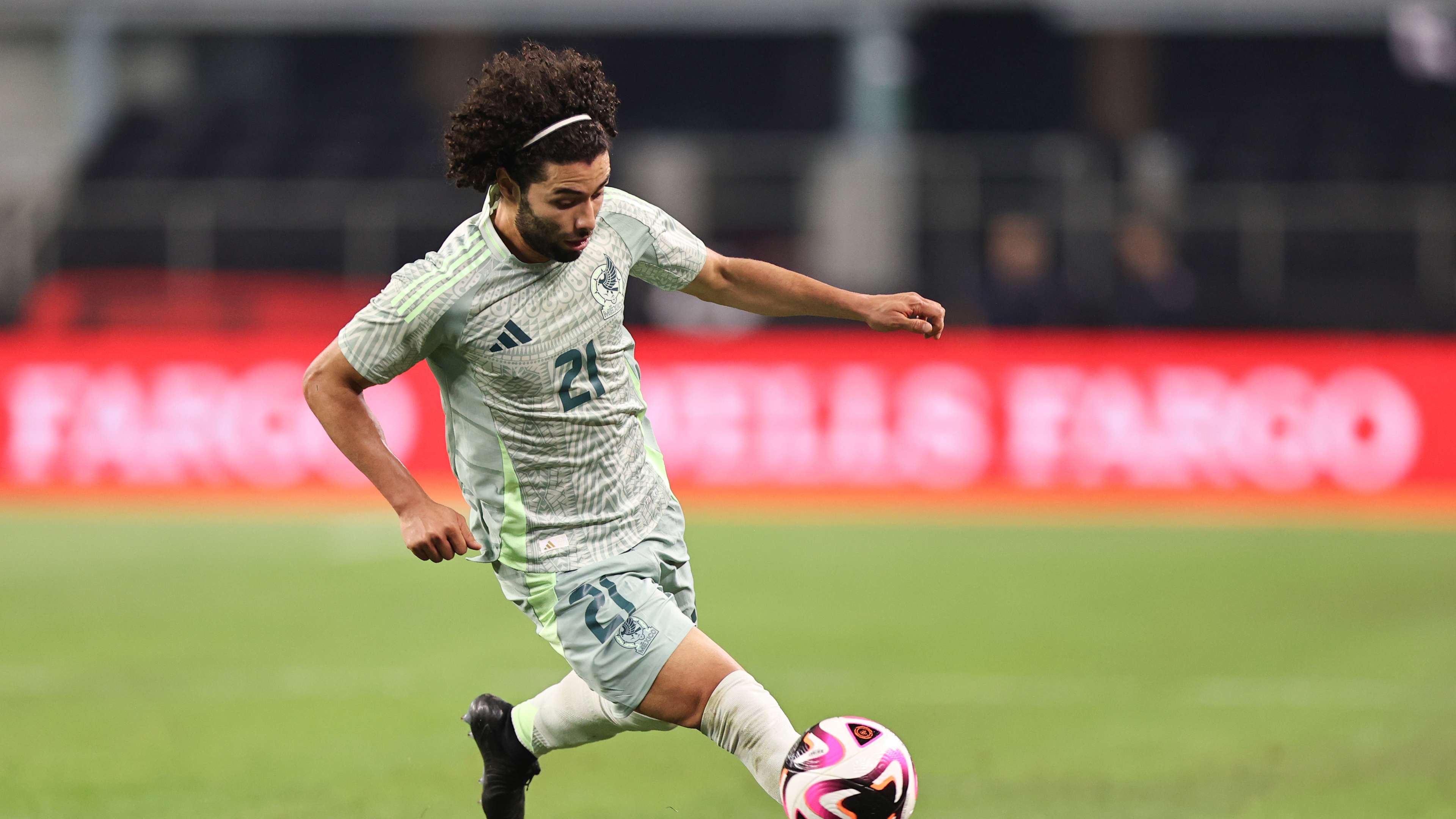 "Had suitcase packed" - Huerta discusses botched LFC move   "Had suitcase packed" - Huerta discusses botched LFC move