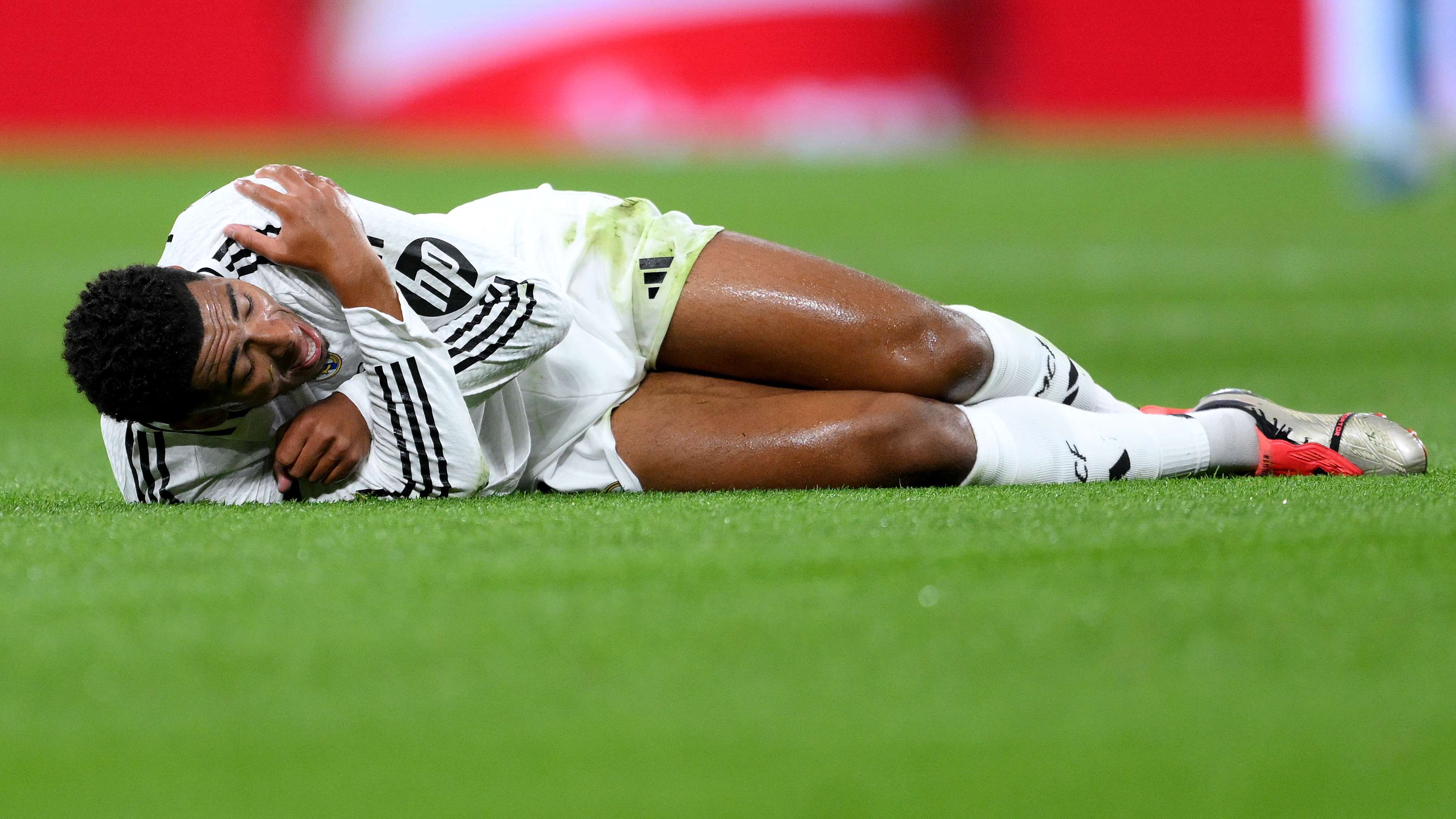 Ancelotti reveals Bellingham's shoulder issue has resurfaced   Ancelotti reveals Bellingham's shoulder issue has resurfaced