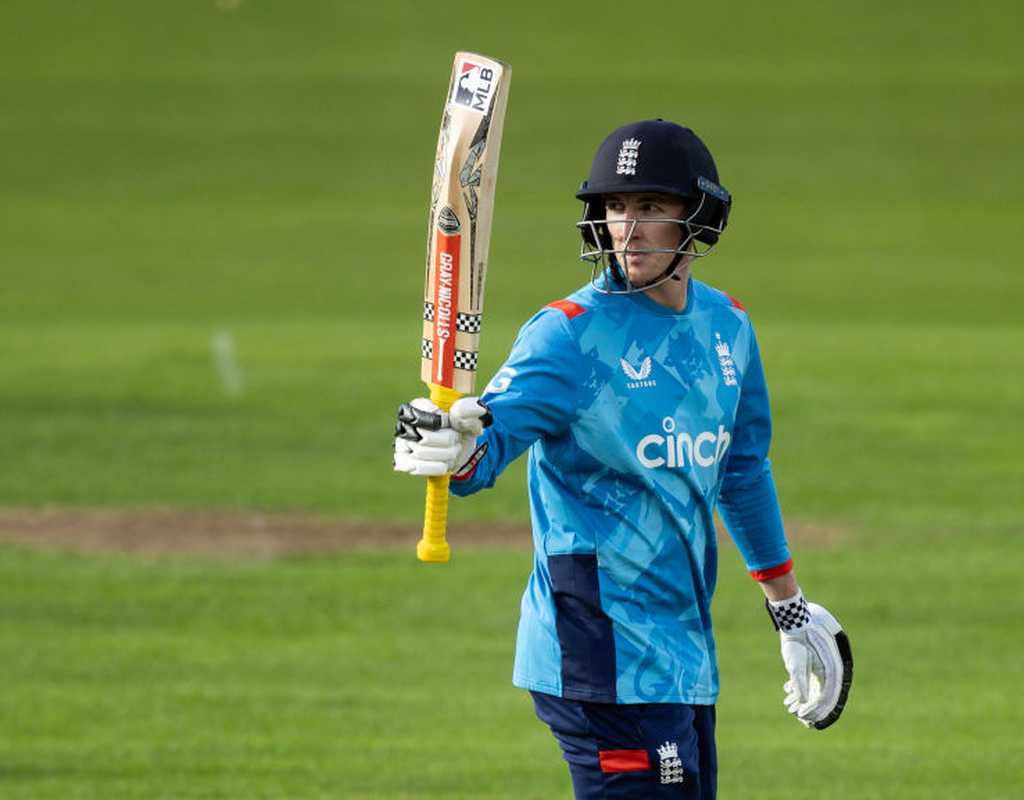 Brook, Livingstone, Duckett take England past 300   Brook, Livingstone, Duckett take England past 300