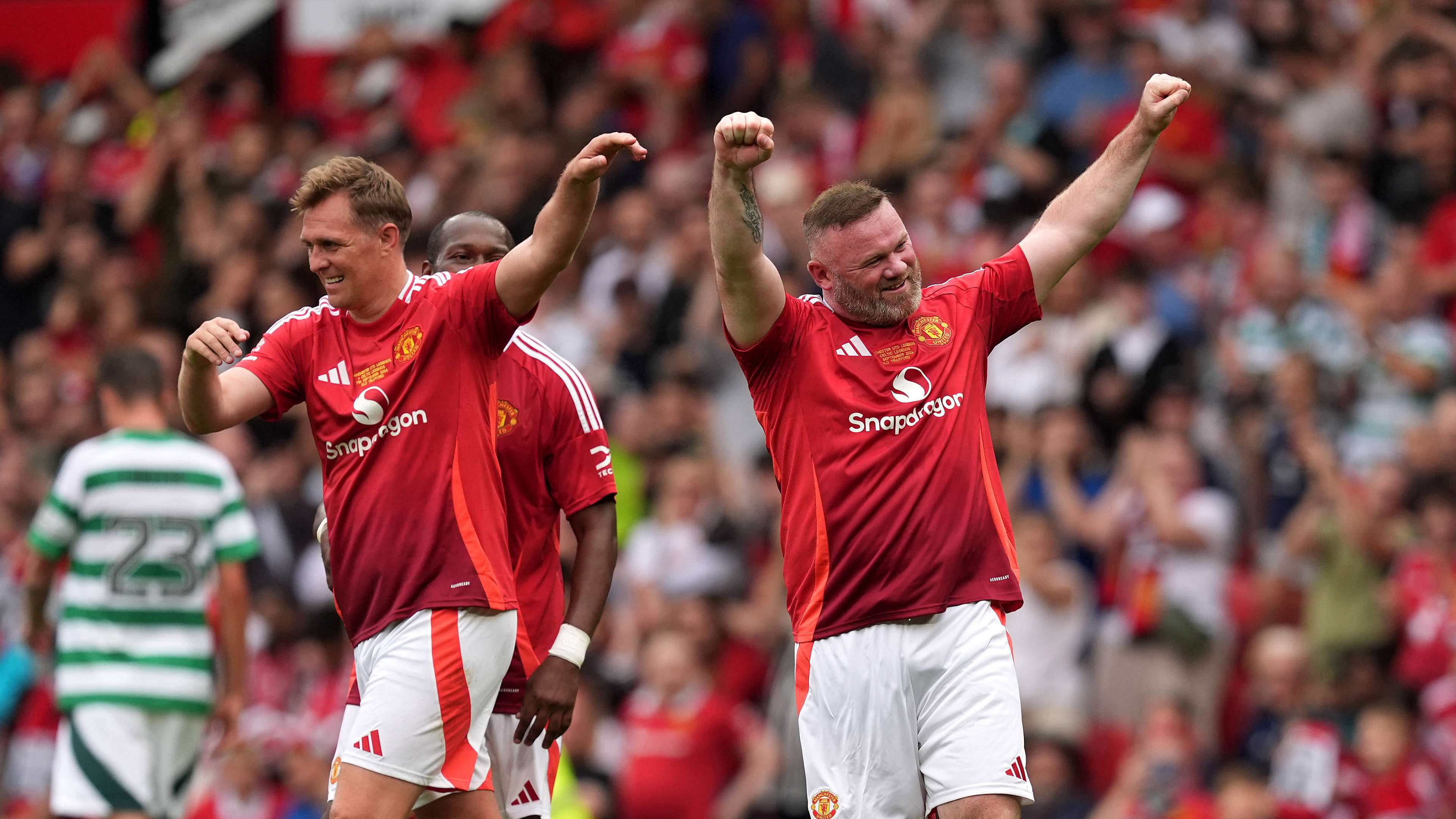 'Teach Rashford please' - Fans wowed by Rooney free-kick   'Teach Rashford please' - Fans wowed by Rooney free-kick