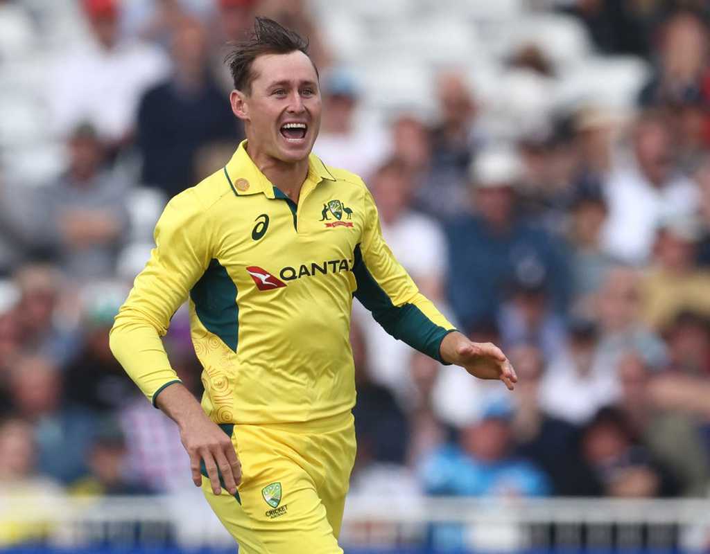 Australia spinners enjoy a field day despite Duckett's 95  