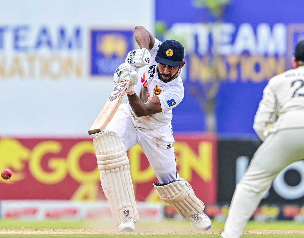 Kamindu Mendis extends Sri Lanka's domination Kamindu Mendis extends Sri Lanka's domination