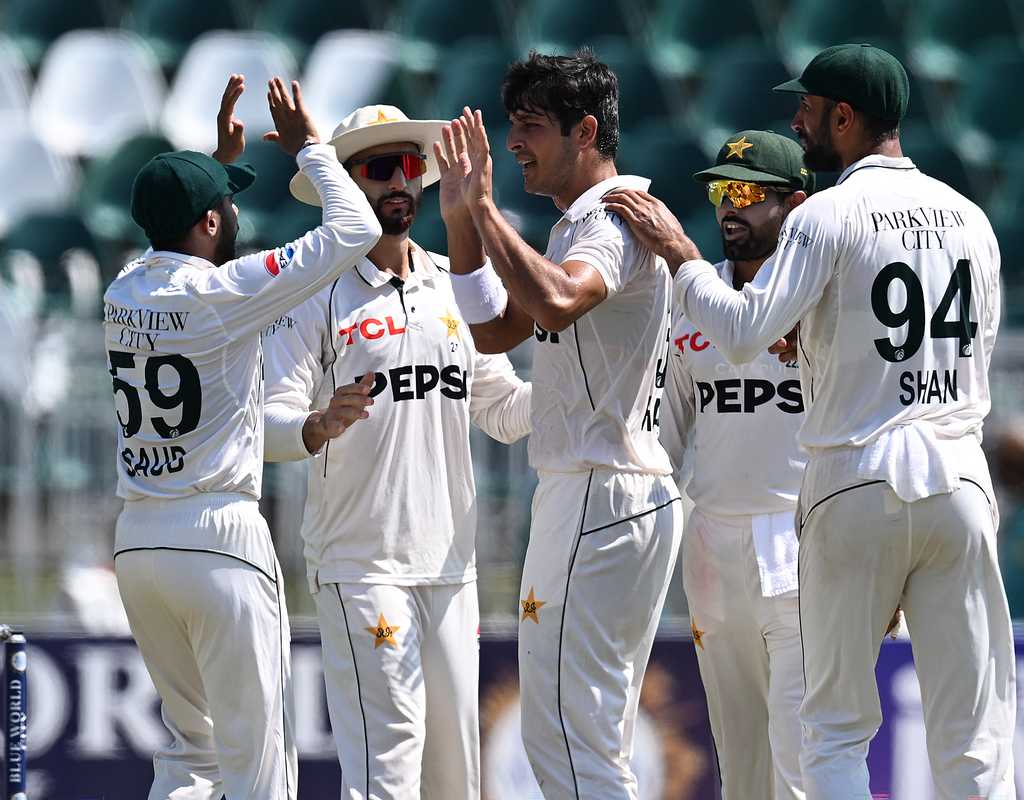 Gillespie urges Pakistan to be more 'ruthless'  