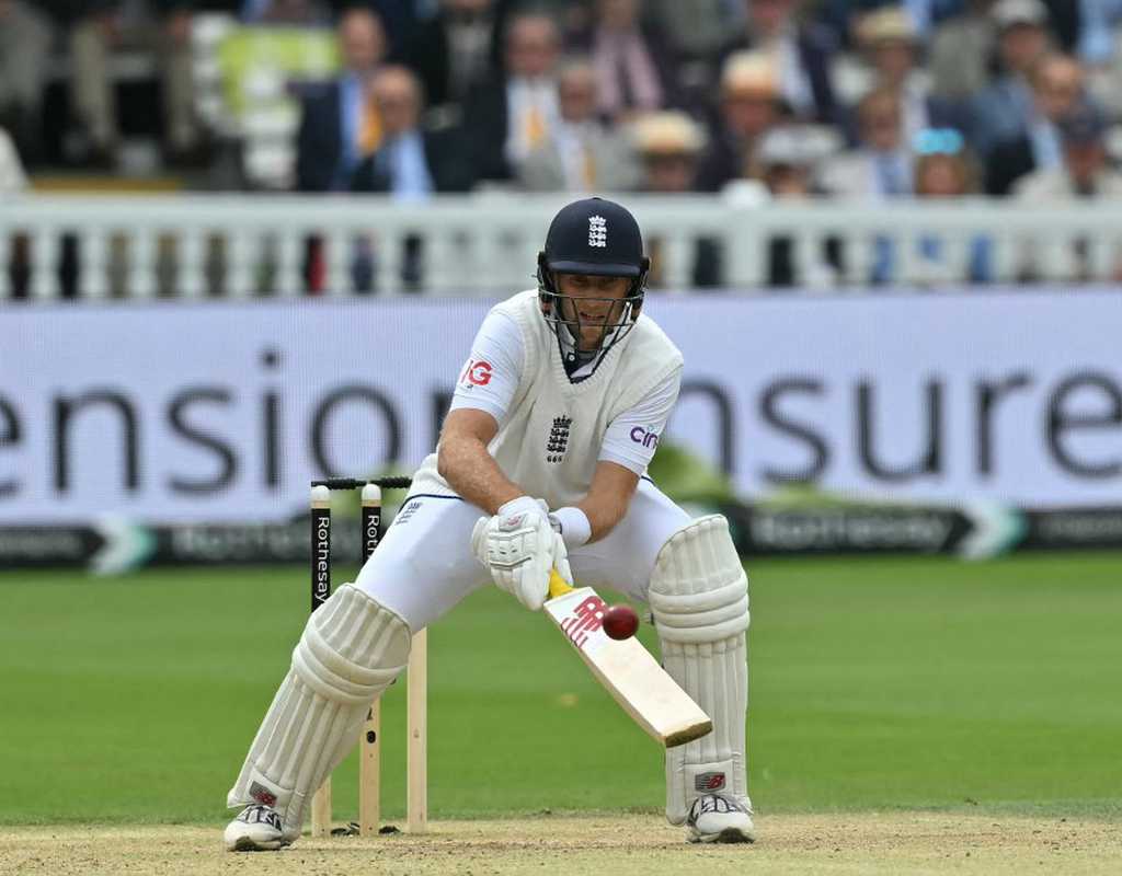 Stunning turnaround sees Root ascend to the throne  