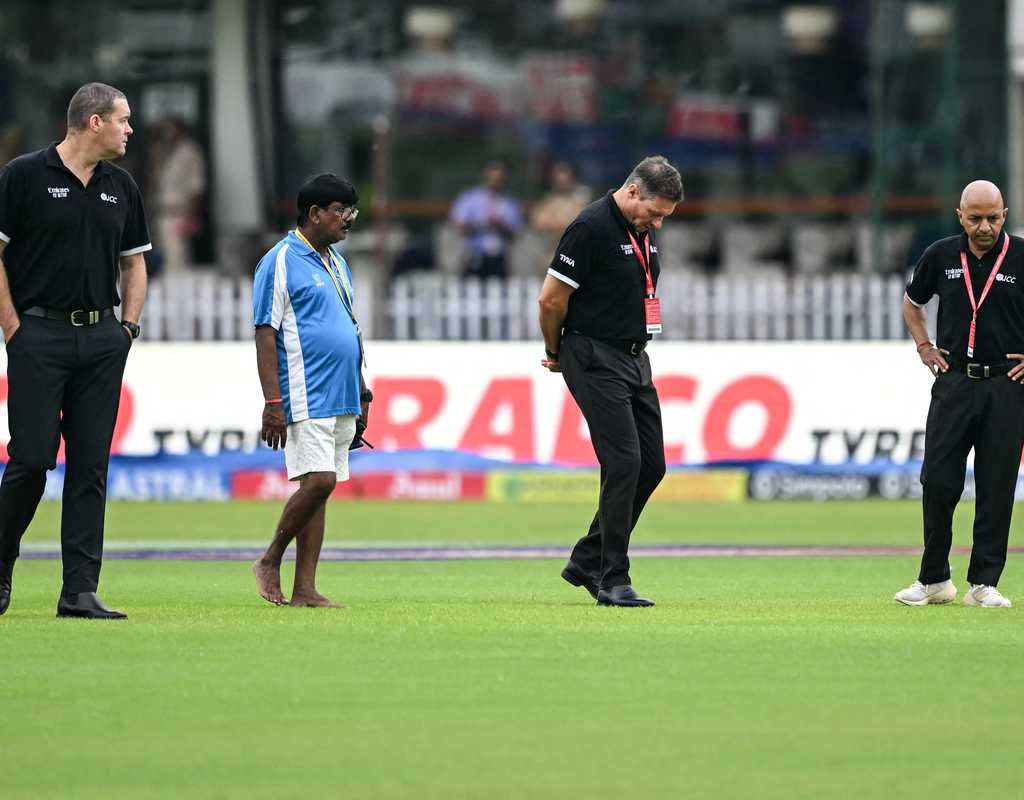 Wet outfield forces abandonment for second day in a row   Wet outfield forces abandonment for second day in a row
