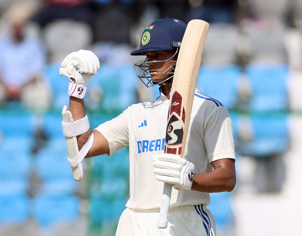 Aggressive India up the intent meter in Kanpur  