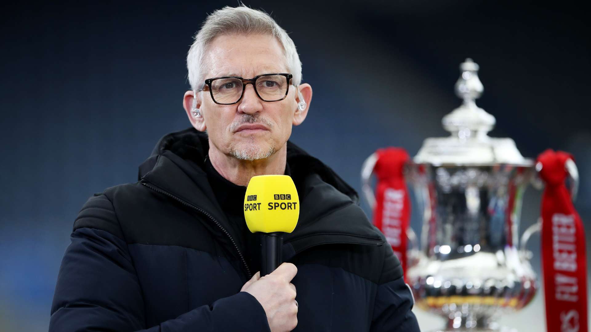 ‘Outspoken views & foul language’ to cost Lineker MOTD job?  