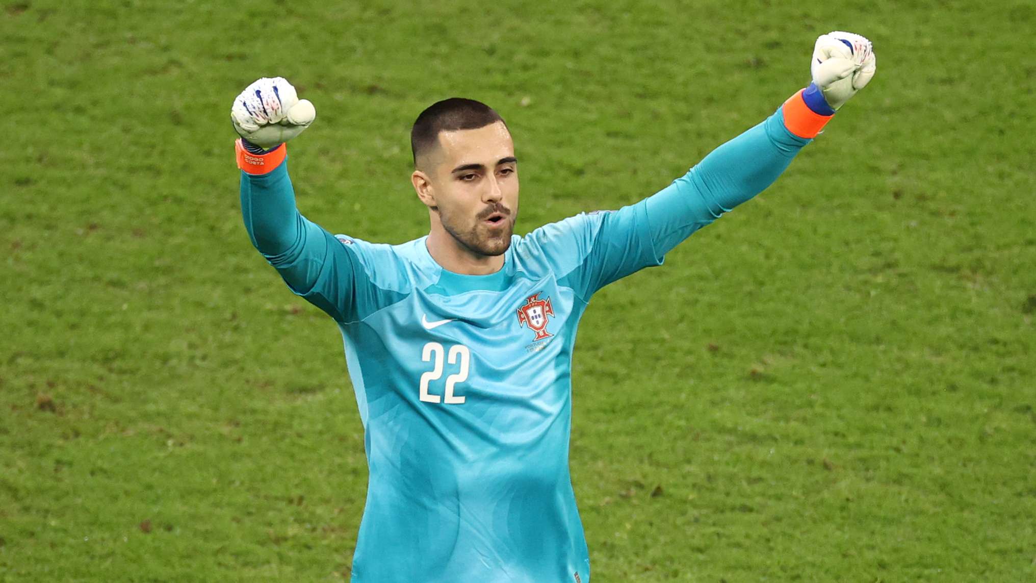 Barcelona ready to battle Bayern for Portugal ace  