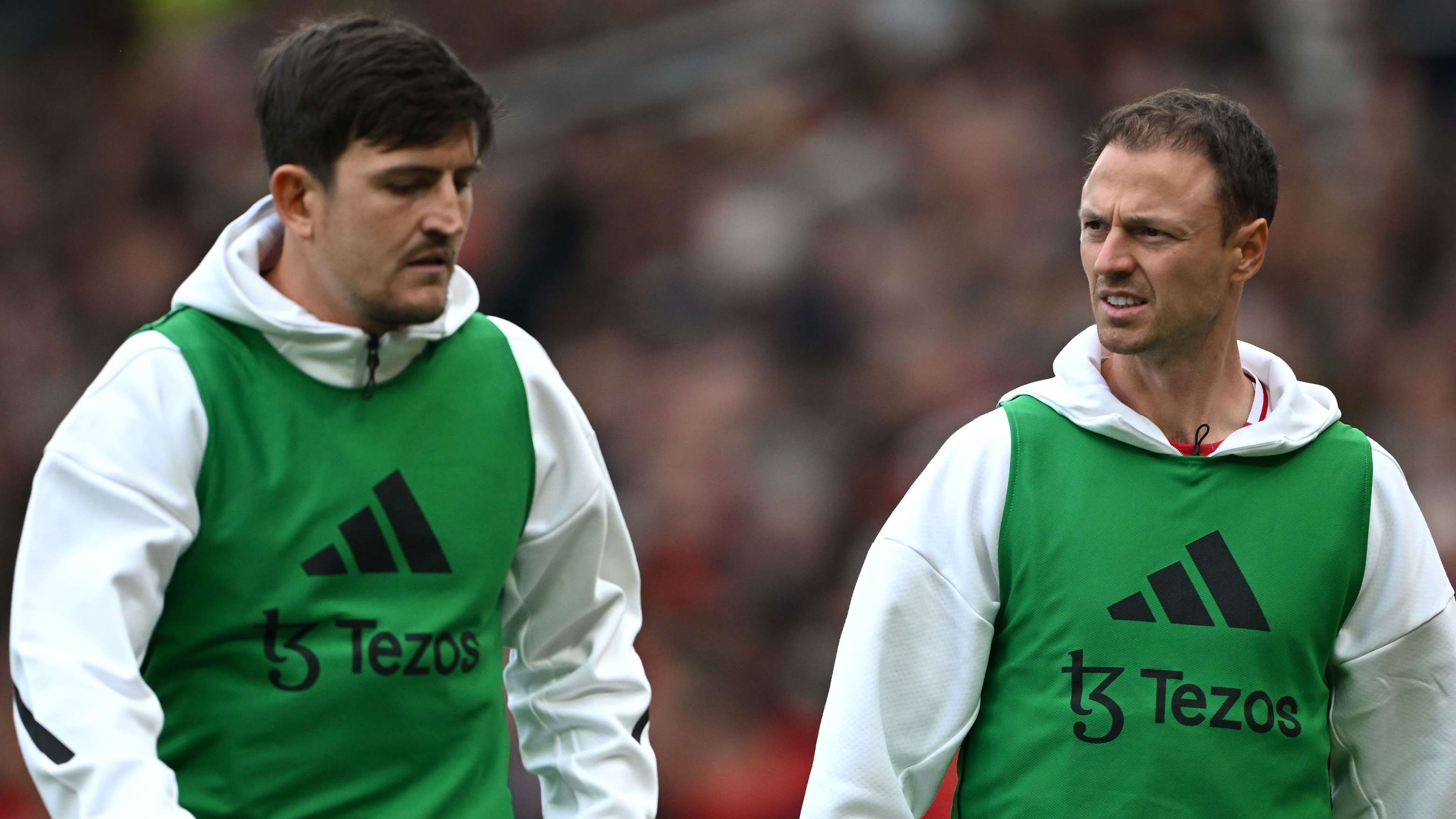 Ten Hag's strange Man Utd team selection slammed by fans  