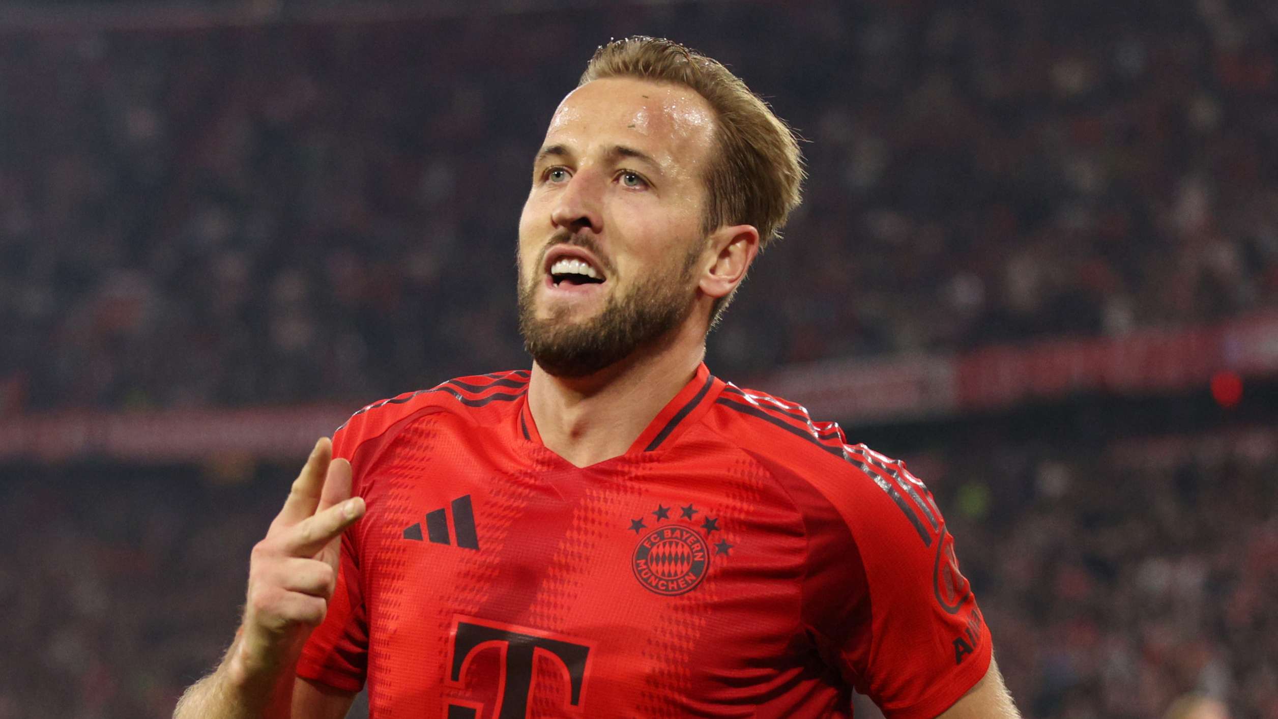 Kane reacts as Bayern score four in first-half Mainz demolition  