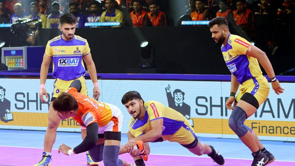 Patna Pirates vs Tamil Thalaivas in match 15 of Pro Kabaddi Season 11   Patna Pirates vs Tamil Thalaivas in match 15 of Pro Kabaddi Season 11