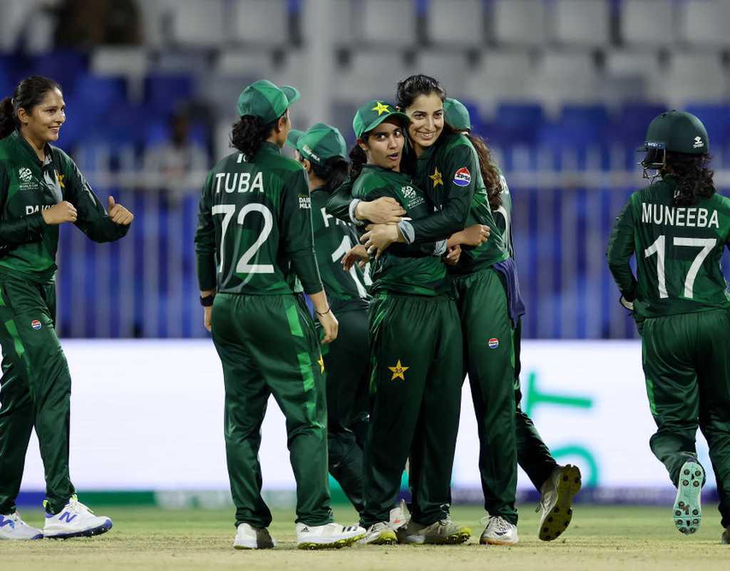 Spinners, Sana help Pakistan down listless Sri Lanka  