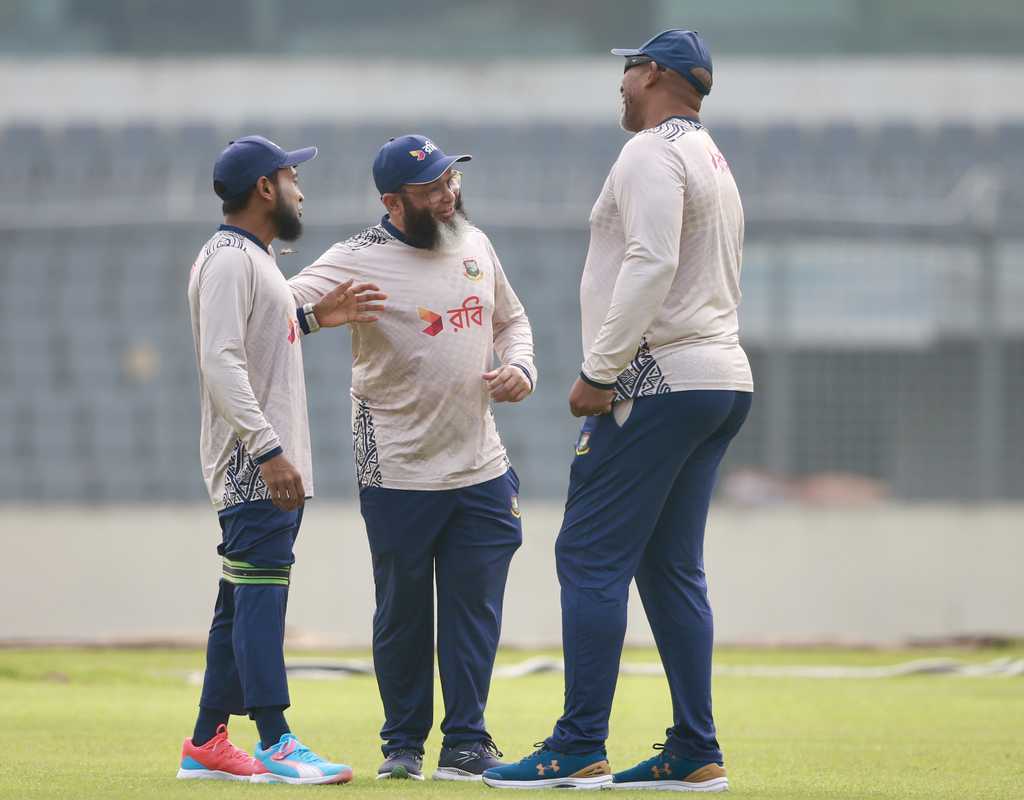 Mushtaq Ahmed bemoans Bangladesh's lack of game awareness  