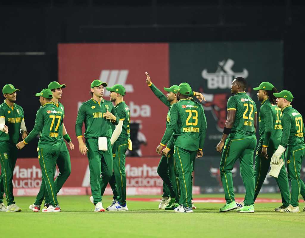 Ireland, South Africa in second-fiddle struggle  