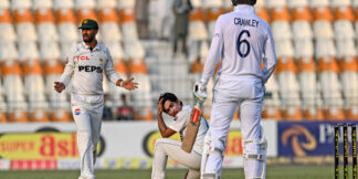 Pakistan Goes Defensive, Aims for Draw at Multan Test  