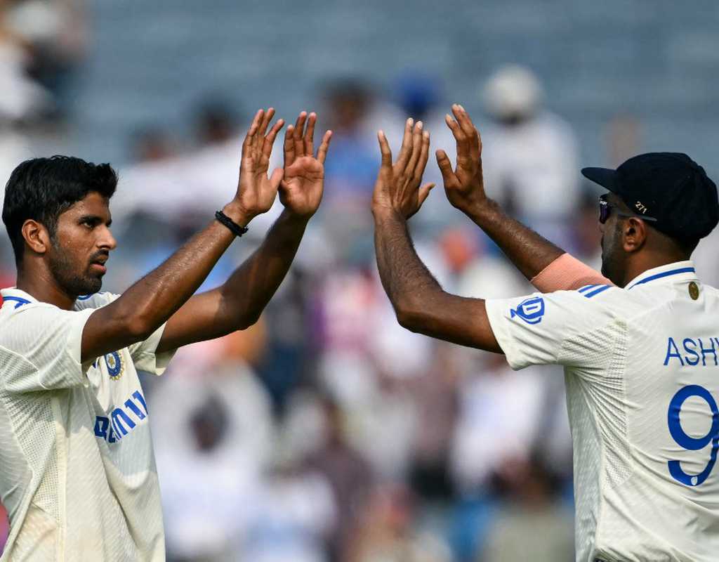 Washington Sundar's 7-fer bundles out NZ for 259 on opening day in Pune  