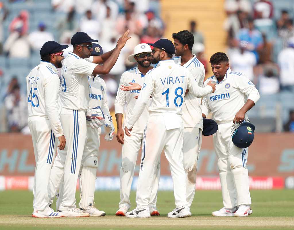 Sundar's twin strikes evens out Conway, Ravindra fifties  