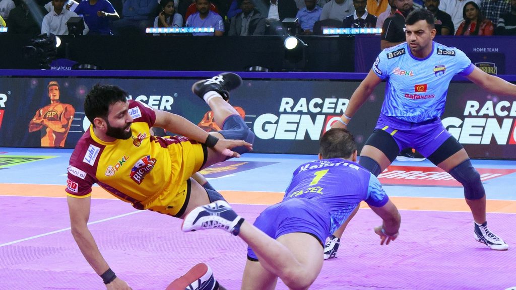 Another impressive performance from Vijay Malik helps Telugu Titans beat Bengal Warriorz  