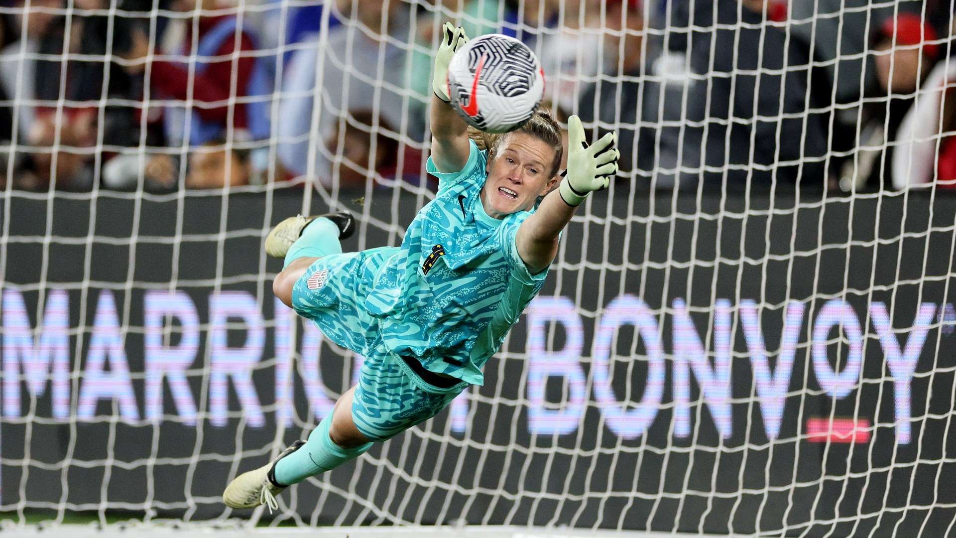 U.S. goalkeeper Naeher announces international retirement   U.S. goalkeeper Naeher announces international retirement