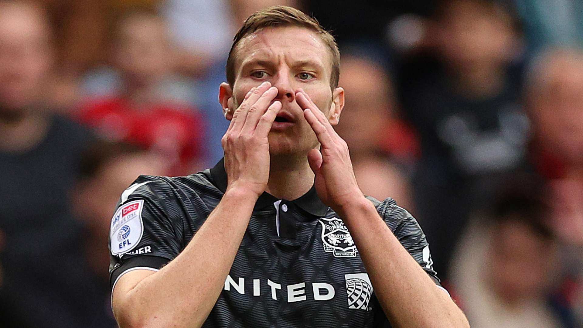 ‘Not prolific in League One’ – Wrexham told to ‘look past Mullin’  